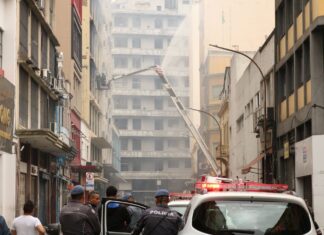 Prefeitura inicia trabalhos para demolição de prédio incendiado