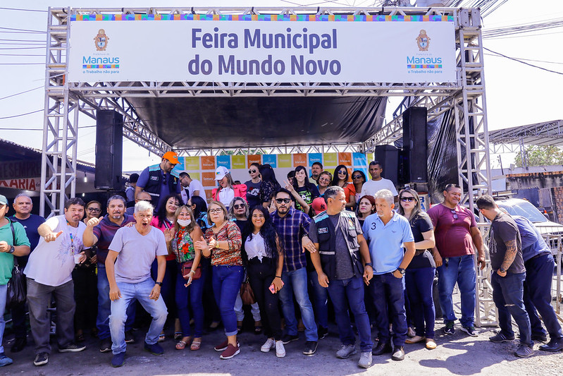 Prefeito David Almeida assina ordem de reforma de mais de meio milh&atilde;o de  reais para a feira do Mundo Novo - Chumbo Grosso