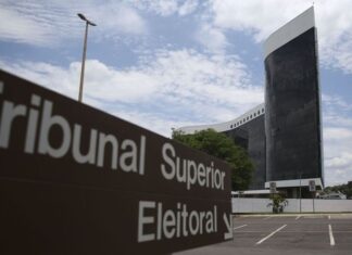 TSE concede direito de resposta à campanha de Bolsonaro