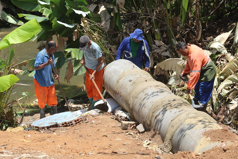 Prefeitura De Manaus Realiza Implantação De Tubos De Drenagem Profunda