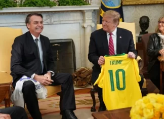 Donald Trump compara condenação de Bolsonaro a perseguições pessoais e Rubio afirma que vai reagir contra o Brasil