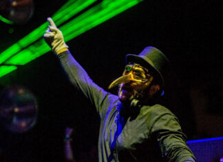 Laroc Club divulga noite de Réveillon com Claptone e Korolova