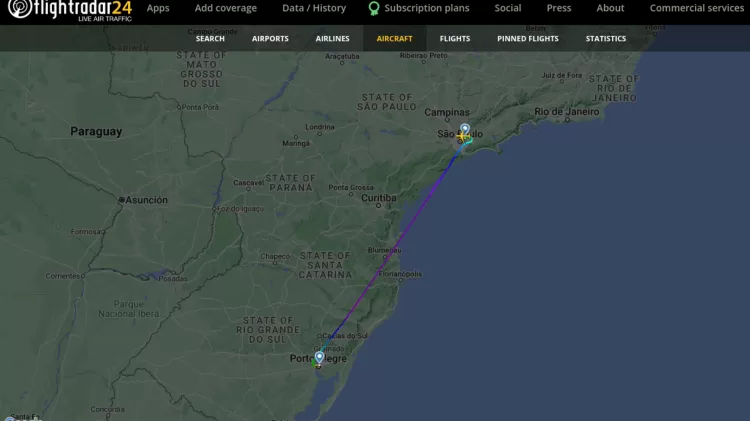 site-da-flightradar-mostra-o-trajeto-feito-pelo-aviao-da-azul-no-sabado-22-1666642614332_v2_750x421.png