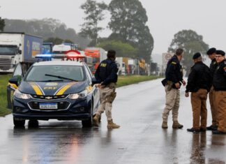 PRF ainda registra bloqueios de rodovias em ao menos sete estados