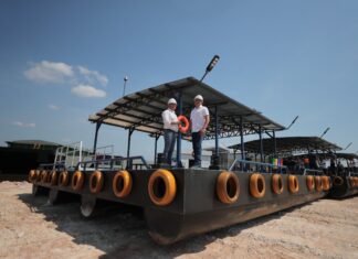 Governador Wilson Lima vistoria terminais flutuantes para atender comunidades do interior
