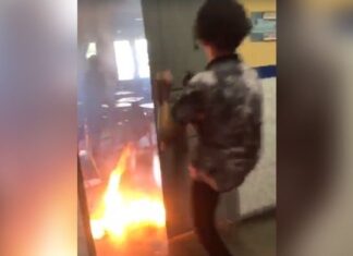 Aluno incendeia sala de aula com colegas e professor dentro; vídeo