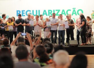 Governador Wilson Lima entrega o Habite-se de 9 mil unidades habitacionais do conjunto Nova Cidade