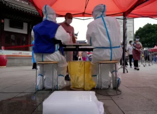 Notas vazadas de autoridades chinesas estimam 250 milhões de infecções por Covid