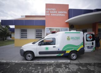 SES-AM entrega ambulância para Centro de Saúde Mental do Amazonas
