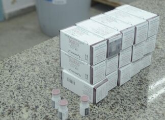 Saúde assina contrato para aquisição de 50 milhões de doses de vacinas Covid-19