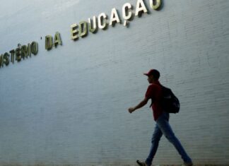 Combate ao desemprego jovem requer engajamento das empresas e um novo pacto federativo pela educação