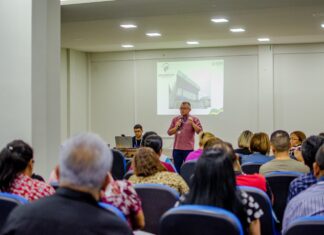 Dia do aposentado: Sejusc realiza palestra informativa para grupos de idosos, psicólogos e assistentes sociais