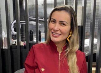 Andressa Urach afirma que Igreja Universal a roubou R$ 2 milhões