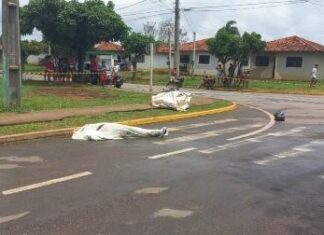 Homem é morto com tiro na cabeça enquanto pilotava