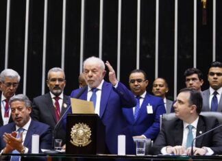 Combate à fome e respeito à democracia são prioridades, diz Lula