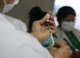 Amazonas divulga boletim de Covid-19 e vacinação neste domingo (05/02)