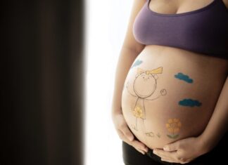 Uso do preservativo reduz o risco da gravidez precoce e das ISTs