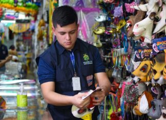 Carnaval na Floresta: Procon-AM realiza blitz no Centro e zona leste de Manaus