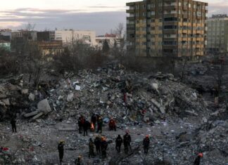 Número de mortes após terremotos na Turquia e na Síria ultrapassa 50 mil