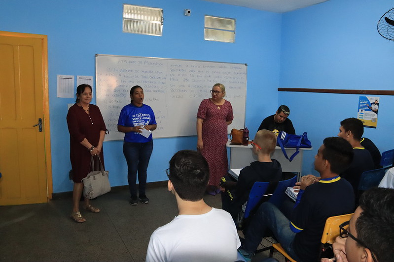 Prefeitura realiza roda de conversa de combate ao bullying em escola  municipal