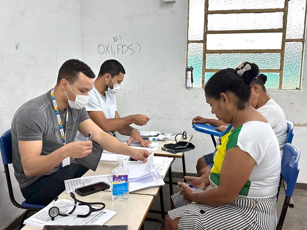 ATENDIMENTO EM SAÚDE A FAMÍLIAS DESABRIGADAS - JORGE TEIXEIRA - SEMSA MANAUS (3)