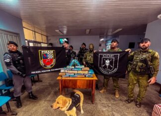 Hórus/Fronteira Mais Segura: Em ação conjunta, policiais apreendem embarcação usada por narcotraficantes em Tabatinga