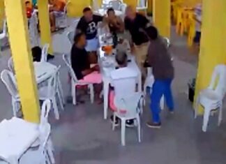 Briga em bar deixa dois esfaqueados