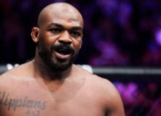 Jon Jones finalizou Ciryl Gane na luta principal do UFC 285, em Las Vegas (EUA), e faturou o cinturão peso pesado, veja o vídeo