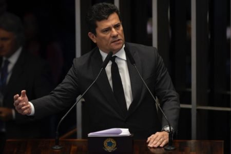 senador-Sergio-Moro-Uniao-PR-fez-na-tarde-desta-quarta-feira-223-um-discurso-na-tribuna-do-Senado-Federal-para-falar-sobre-o-plano-de-execucao-pelo-PCC-2-450x300.jpeg
