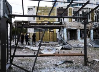 Mais de 40 mísseis já atingiram a cidade de Kharkiv só em 2023, diz Zelensky