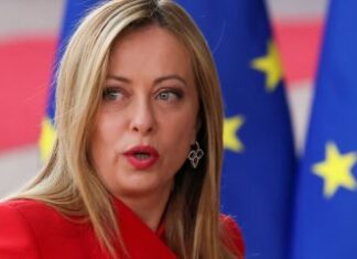 Governo italiano pede a Milão que pare de registrar filhos de casais do mesmo sexo