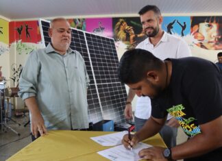 Em Maués, Governo do Amazonas realiza capacitação e entrega placas solares do programa Brilha Amazonas