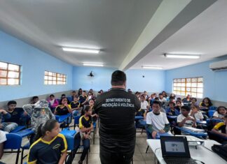 SSP-AM promove palestra educativa para alunos em escola da zona rural de Manaus