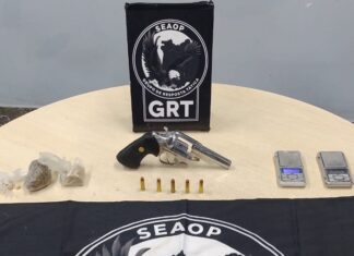 SSP-AM prende dupla suspeita de tráfico e porte de arma no Parque São Pedro, em Manaus