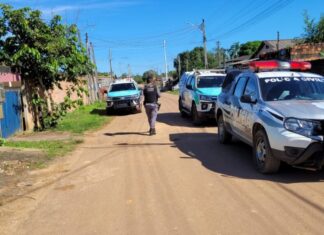 Polícia prende atores pornôs que extorquiam dinheiro de homens casados sob ameaça de divulgar fotos e conversas