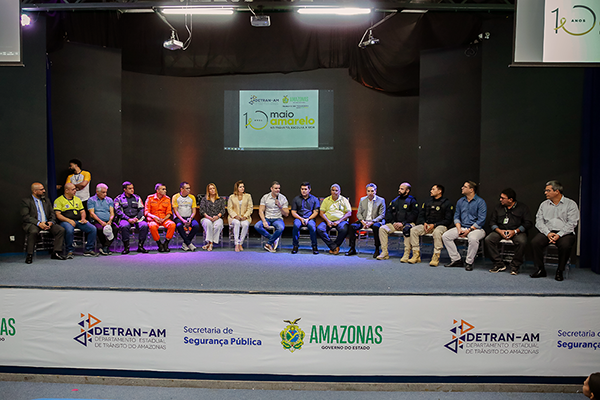 Detran-AM_Roda-de-conversa-com-representantes-do-trânsito-low