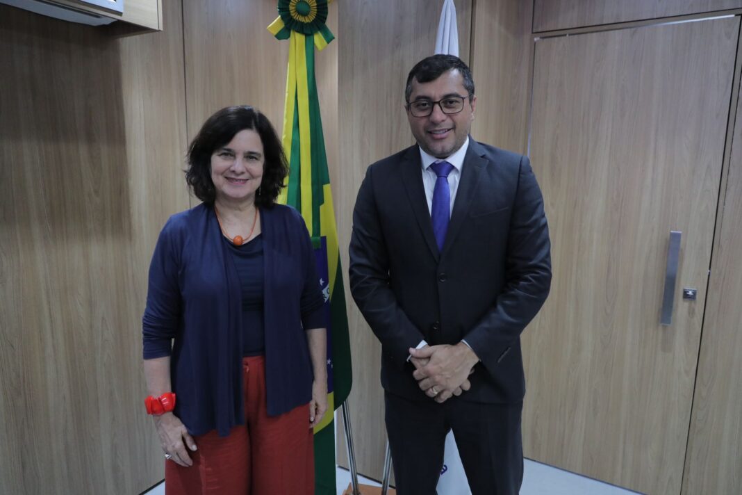 Em reunião com Wilson Lima, ministra da Saúde anuncia que campanha de vacinação contra Influenza 2024 será antecipada no Amazonas3