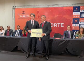 Abertura de Congresso de Direito reúne mais de mil pessoas em Manaus