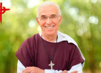 Mulher diz que padre mandou motorista estuprá-la enquanto via crime