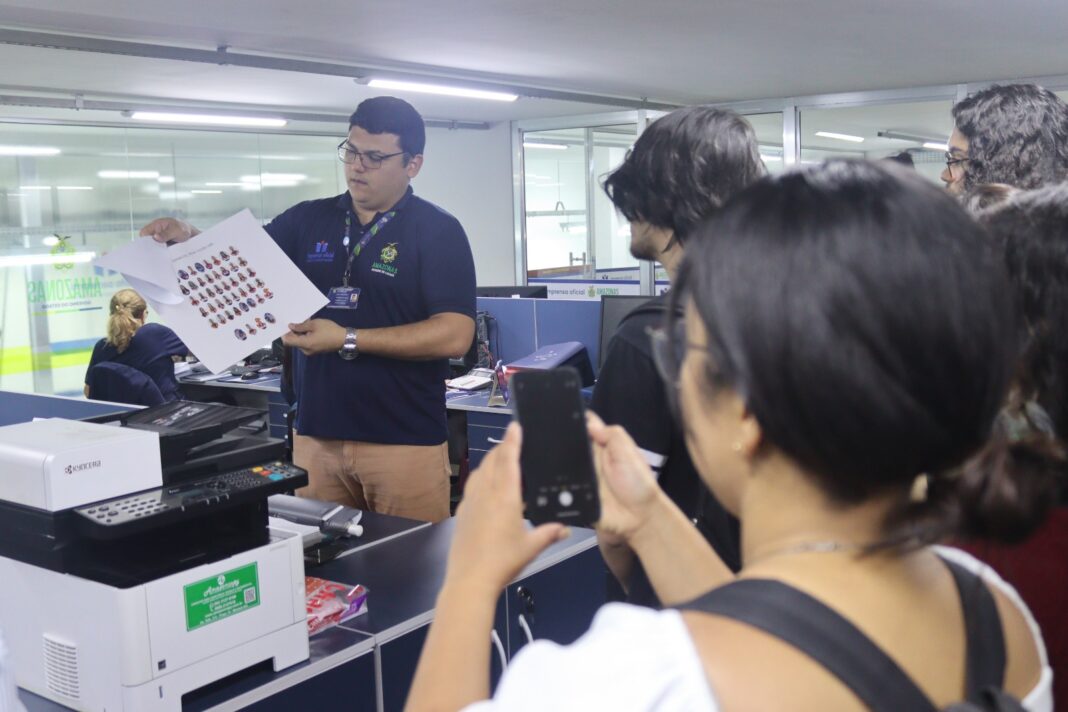 Imprensa Oficial recebe visita de alunos da Universidade Federal do Amazonas6