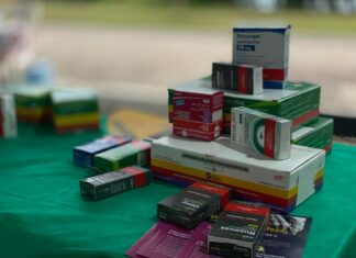 Risco de automedicação: Saúde do Amazonas encerra campanha alertando para cuidados com medicamentos em ação na Ponta Negra