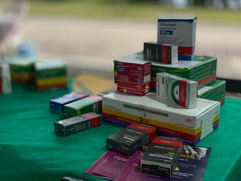 Risco de automedicação Saúde do Amazonas encerra campanha alertando para cuidados com medicamentos em ação na Ponta Negra1