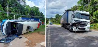 Corpo de Bombeiros socorre vítimas de acidente entre carreta e micro-ônibus na BR-174