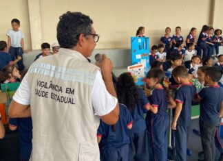 Educação e Saúde: estudantes recebem orientações sobre prevenção à dengue em atividade escolar