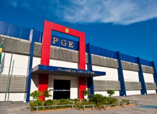 Aprovados em concursos públicos da PGE-AM são nomeados