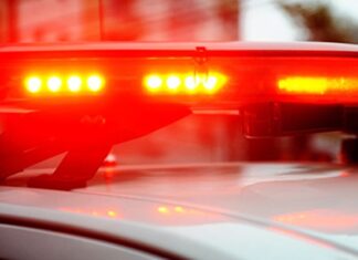 Mulher é agredida por sargento procurado pela Justiça; viatura foi acionada, mas nada fez, diz vítima