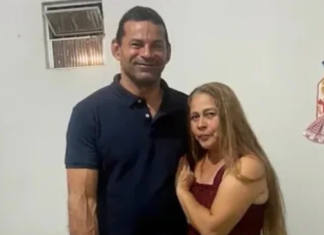 Homem mata a esposa esfaqueada e tenta ‘pagar de doido’ fingindo surto psicótico