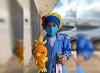 Família de menina com câncer recebe depósito para compra de remédio milionário