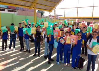 Com apoio do Governo do Amazonas, alunos e professores participam de curso sobre educação financeira