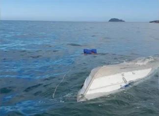 Idoso de 70 anos morre após embarcação virar em Ubatuba